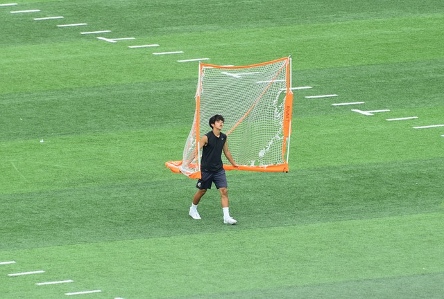 德甲半场：安塞尔米诺建功，多特蒙德暂1-0勒沃库森